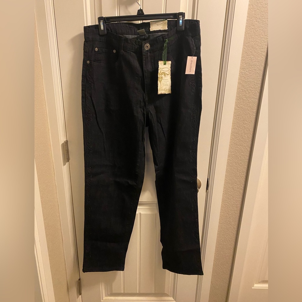 NWT Dressbarn Fantasy Jeans 14W Black Straight Leg Stretch Denim Embellished